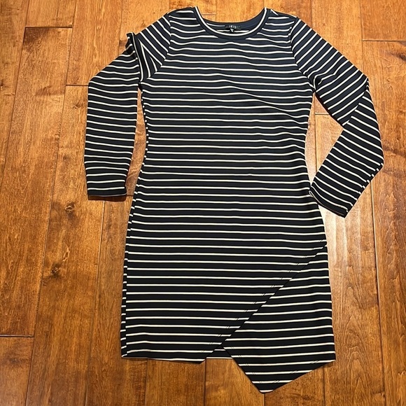 NWOT  IRIS black and cream Stripes size XL body cone stretch dress - Picture 3 of 11